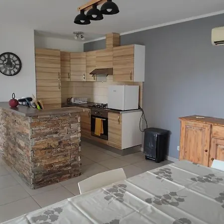 Maison Deux Chambres Avec Piscine A 10mn De La Vakantiehuis Linguizzetta