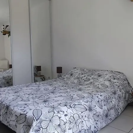 بيت للعطل Maison Deux Chambres Avec Piscine A 10mn De La